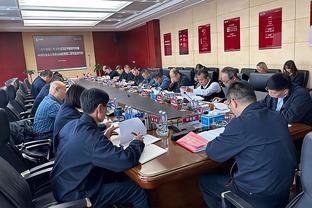 网友分享视频：2019年C罗中国行，我与总裁擦身而过